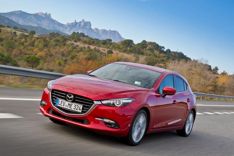 Mazda3 Hatchback 2016 года  (WW) (фото 11 из 37)